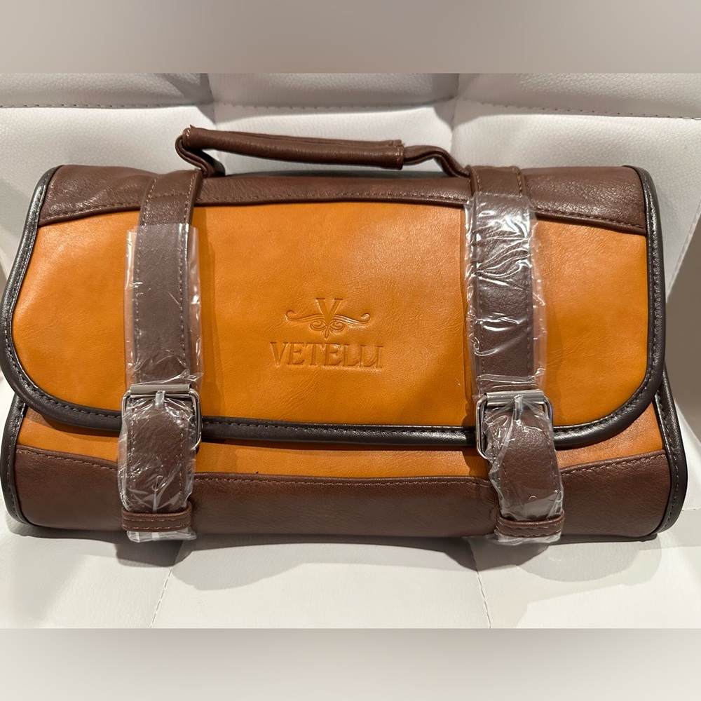Vetelli Leather Toiletry Bag for Men